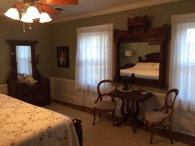 Nauvoo Willard Richards Inn المظهر الخارجي الصورة